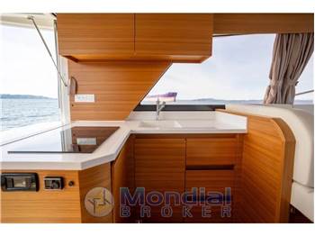 Greenline Yachts 39