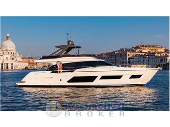 Ferretti Yachts 670