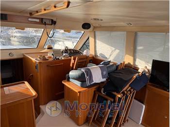 Riviera Marine 43 Fly