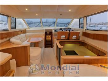 PRINCESS 56