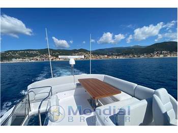 Azimut Yachts fly 53