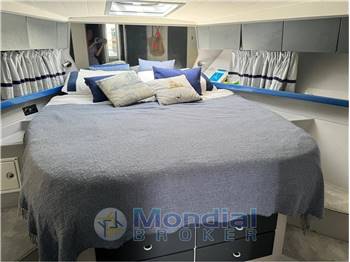 Ferretti 39