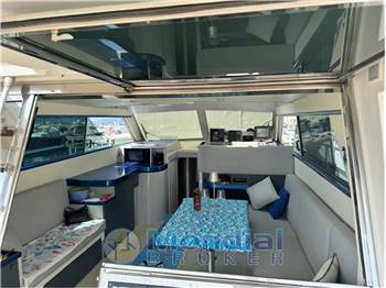 Ferretti 39
