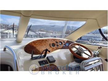 Azimut 39