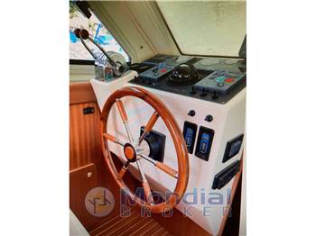 Portofino Marine 750 HT