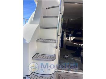 Azimut Yachts 39 fly