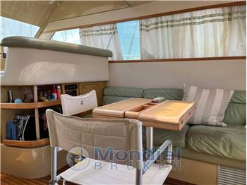 Ferretti 39
