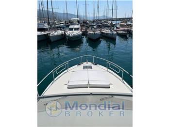 Ferretti 39