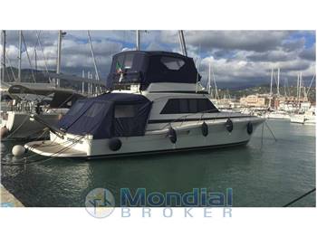 Riviera Marine 48