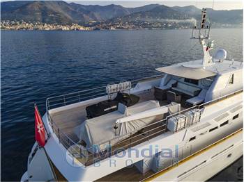 PORSIUS DUTCHYACHT BY DE VRIES HOLLAND MOTOR YACHT NAVETTA DISLOCANTE