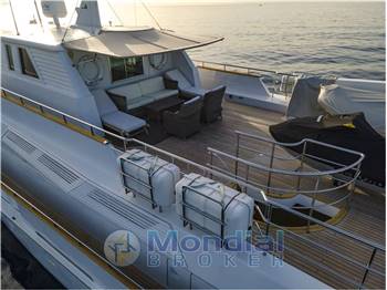 PORSIUS DUTCHYACHT BY DE VRIES HOLLAND MOTOR YACHT NAVETTA DISLOCANTE