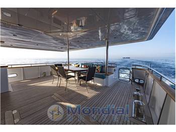 PORSIUS DUTCHYACHT BY DE VRIES HOLLAND MOTOR YACHT NAVETTA DISLOCANTE