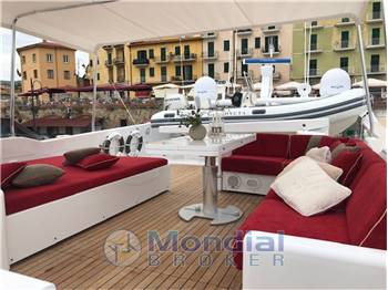 Cantieri di Pisa Akhir 25 S