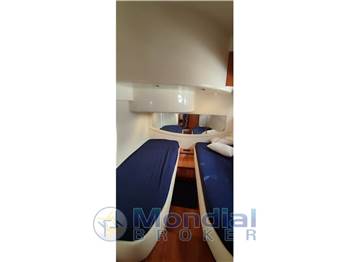 Pershing 43