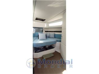 Evo Yacht R4 WA