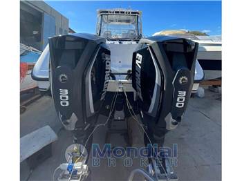 Boston Whaler 305 Conquest Anniversary