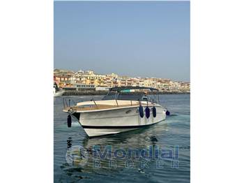 TORNADO 38  FLUSH DECK
