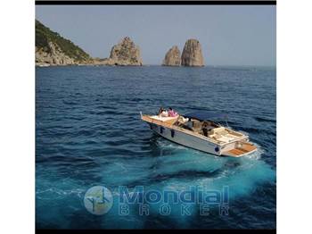 TORNADO 38  FLUSH DECK