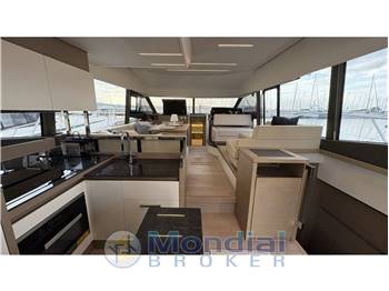 PRESTIGE PRESTIGE 520 Fly