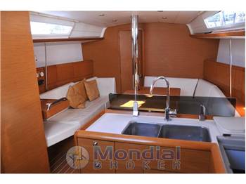JEANNEAU SUN ODYSSEY 379