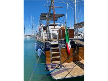 Sea Ranger 46 SUNDECK MOTORYACHT