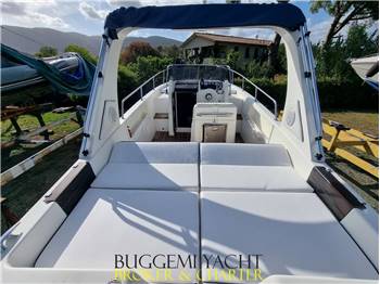 MANO MARINE 23 WA