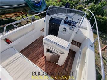 MANO MARINE 23 WA