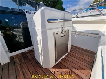 MANO MARINE 23 WA