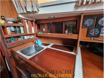 INTERYACHT VAGABOND 33 KETCH