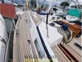 HALLBERG RASSY HR 34 FRERS