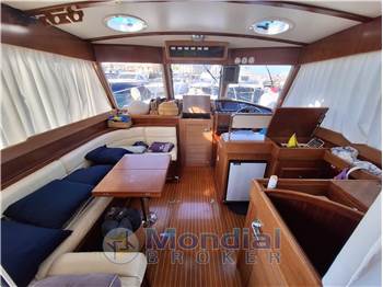 Austin Parker LOBSTER 42