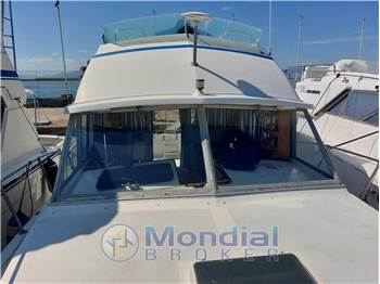 Bertram Yacht 33' Fbc