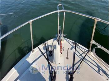 Bertram Yacht 33' Fbc