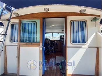 Bertram Yacht 33' Fbc