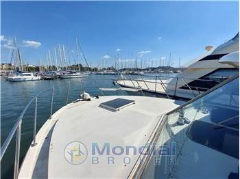 Bertram Yacht 33' Fbc