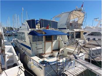 Bertram Yacht 33' Fbc