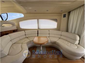 Azimut 46