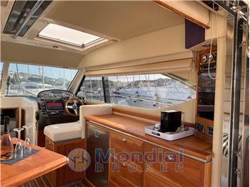 Riviera Marine 3600 SPORT YACHT