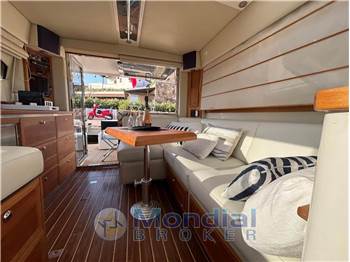 Riviera Marine 3600 SPORT YACHT