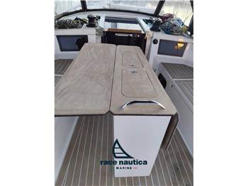 Dufour Yachts 44