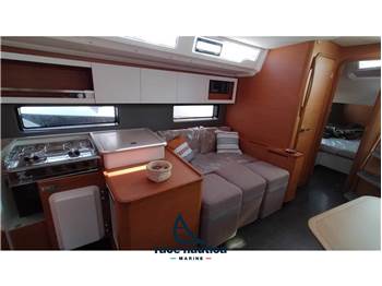 Dufour Yachts 44