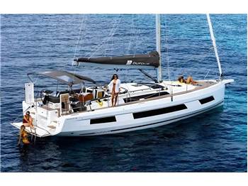 Dufour Yachts 44