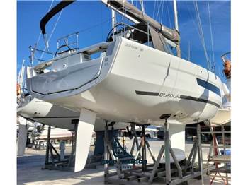 Dufour Yachts - 37