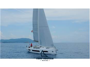 Dufour Yachts 44