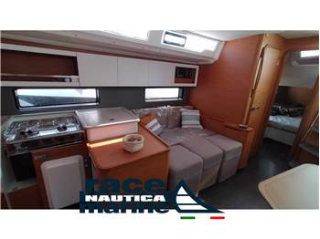 Dufour Yachts 44