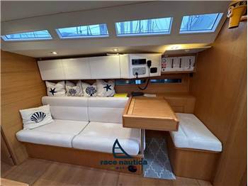 Solaris Yachts 37