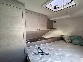 Fountaine Pajot MY 4.S
