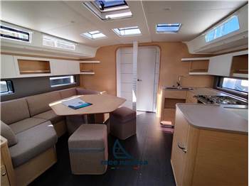 Dufour Yachts 44