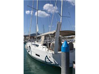 Dufour Yachts 390 Grand Large