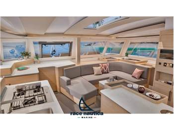 Fountaine Pajot 48